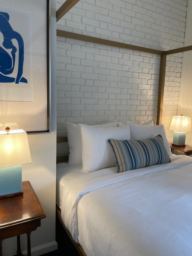 The Argus Hotel & Cocktail Lounge Άλμπανι Εξωτερικό φωτογραφία