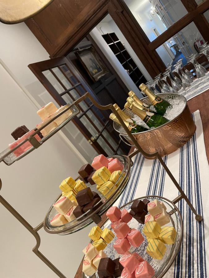 The Argus Hotel & Cocktail Lounge Άλμπανι Εξωτερικό φωτογραφία